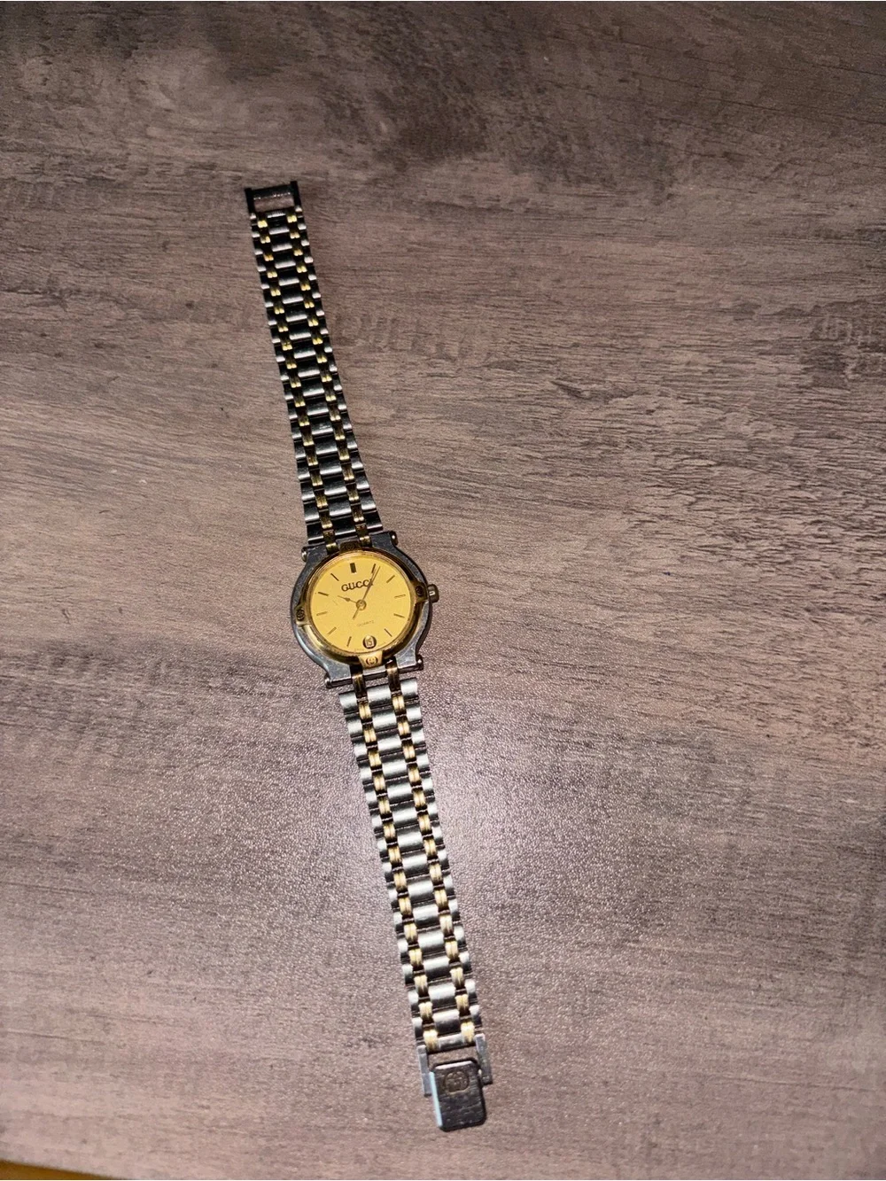 Gucci women watch